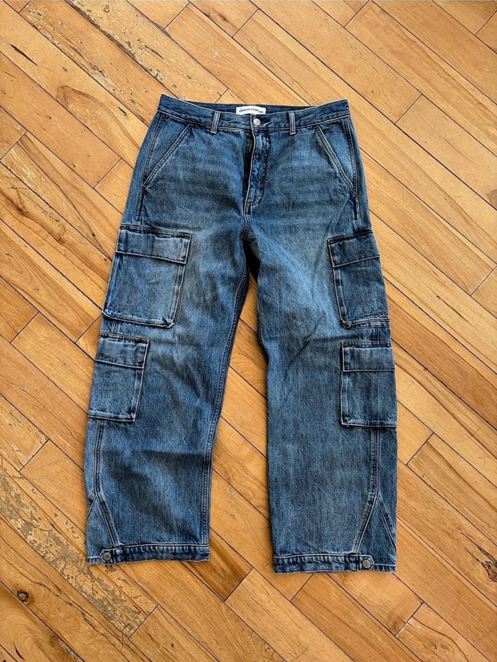 Denim Forum The '90s Millie Hi-Rise Cargo Blue Jeans